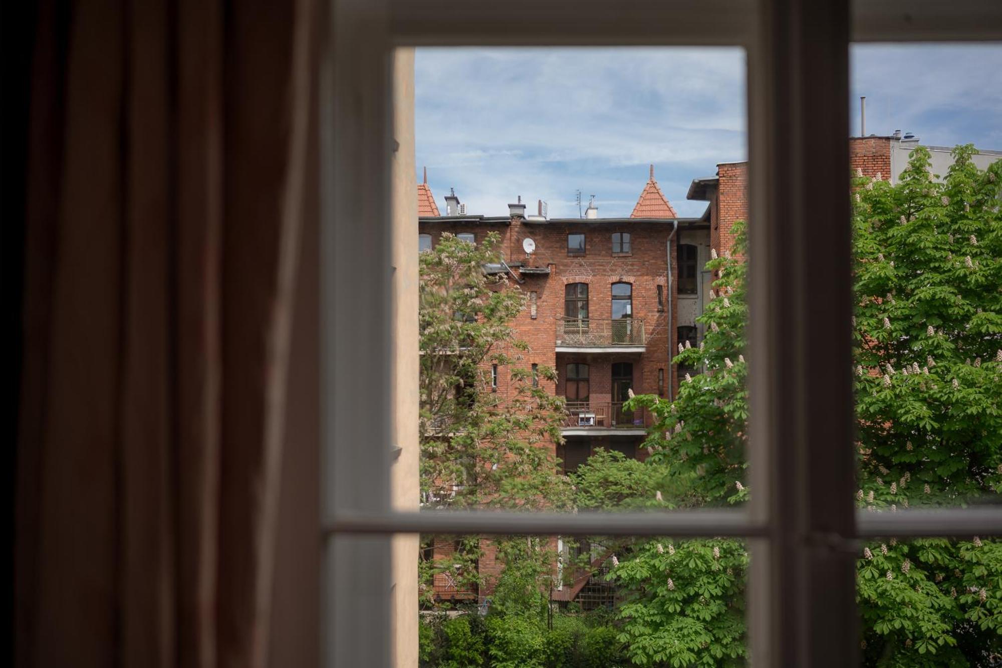 White Provance Apartment Torun Bagian luar foto